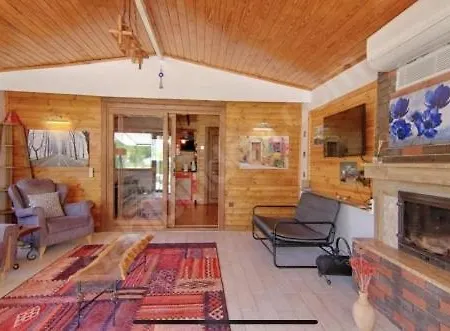 Tranquality Hut Hotel *